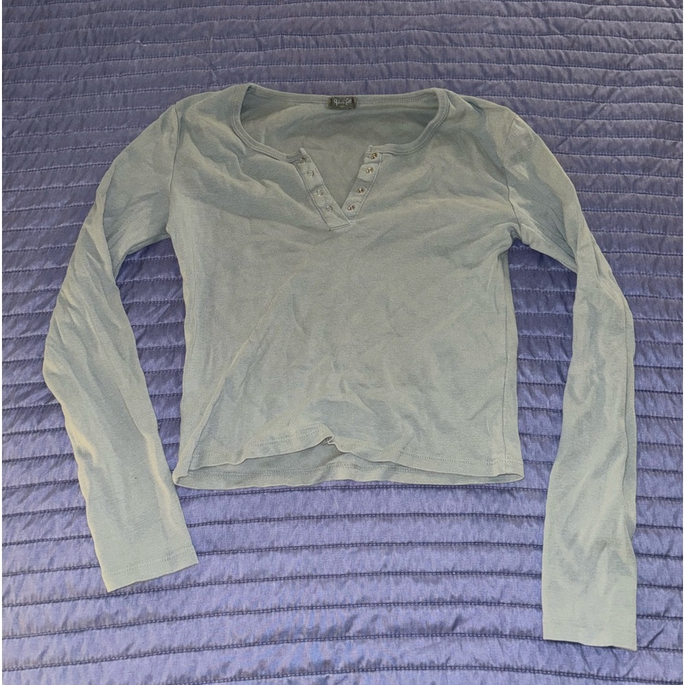 Brandy Melville - Cropped long sleeve